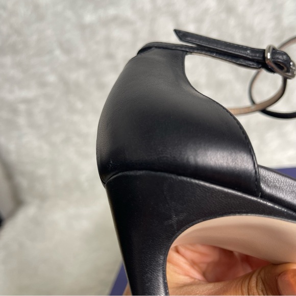 NEW STUART WEITZMAN NUDISTSONG STRAP
SANDAL IN BLACK SIDE 9 - Picture 13 of 15